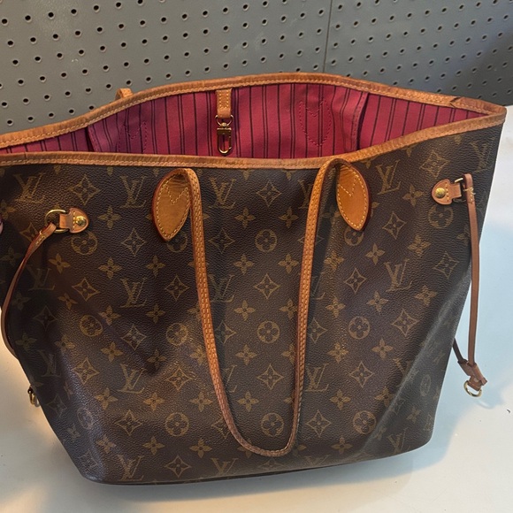 Louis Vuitton Brown Monogram Tote with Pink Interior - Picture 1 of 2
